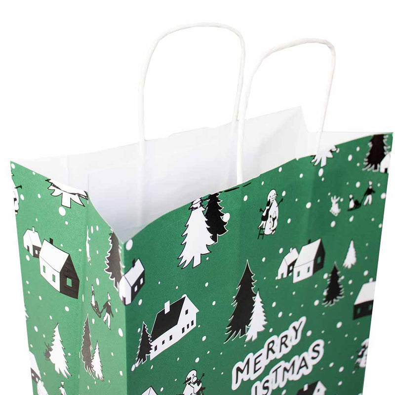 50x papieren Kersttasjes A5 Winter Village