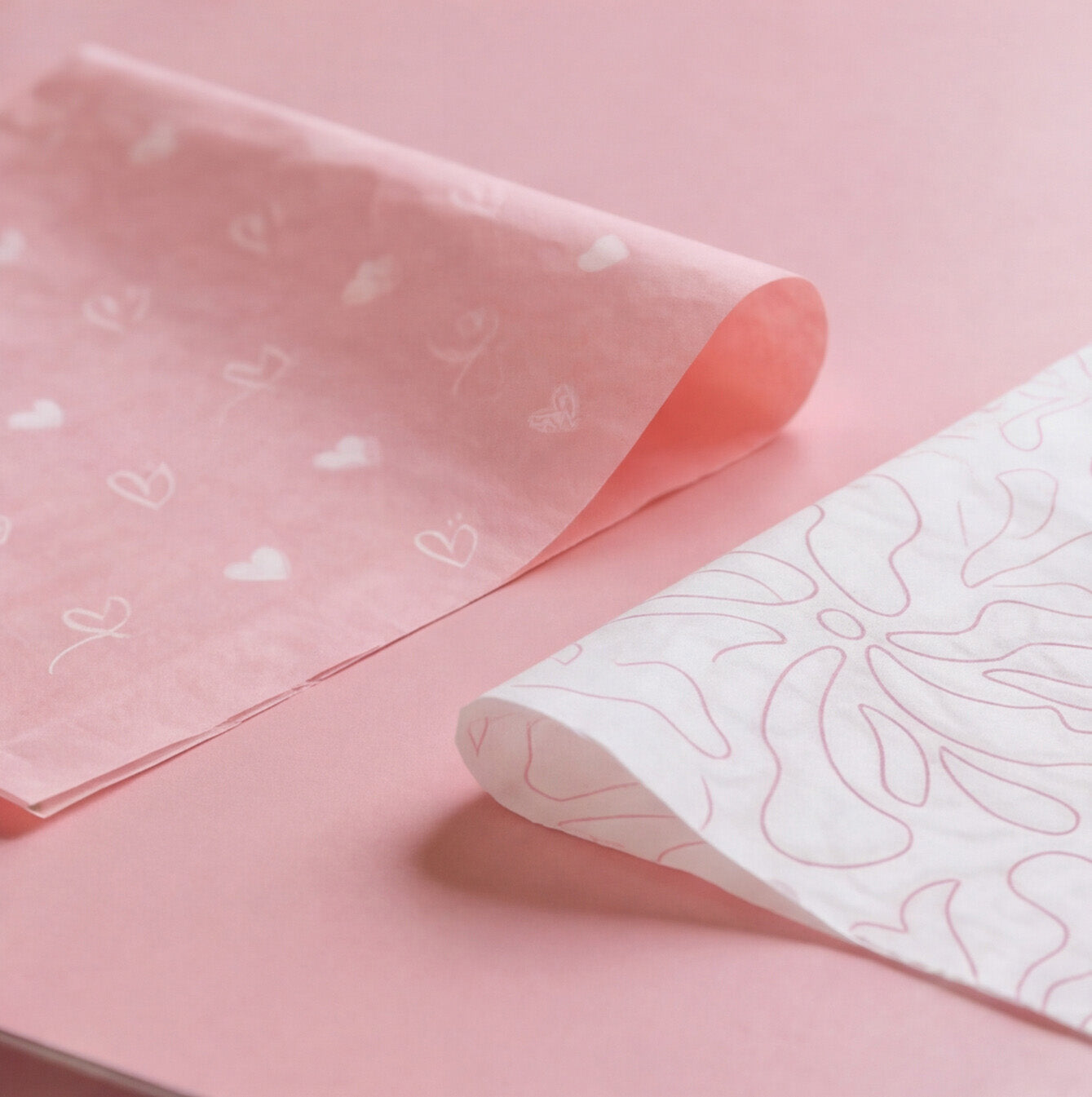Vloeipapier 50x70cm Roze met Hartjes