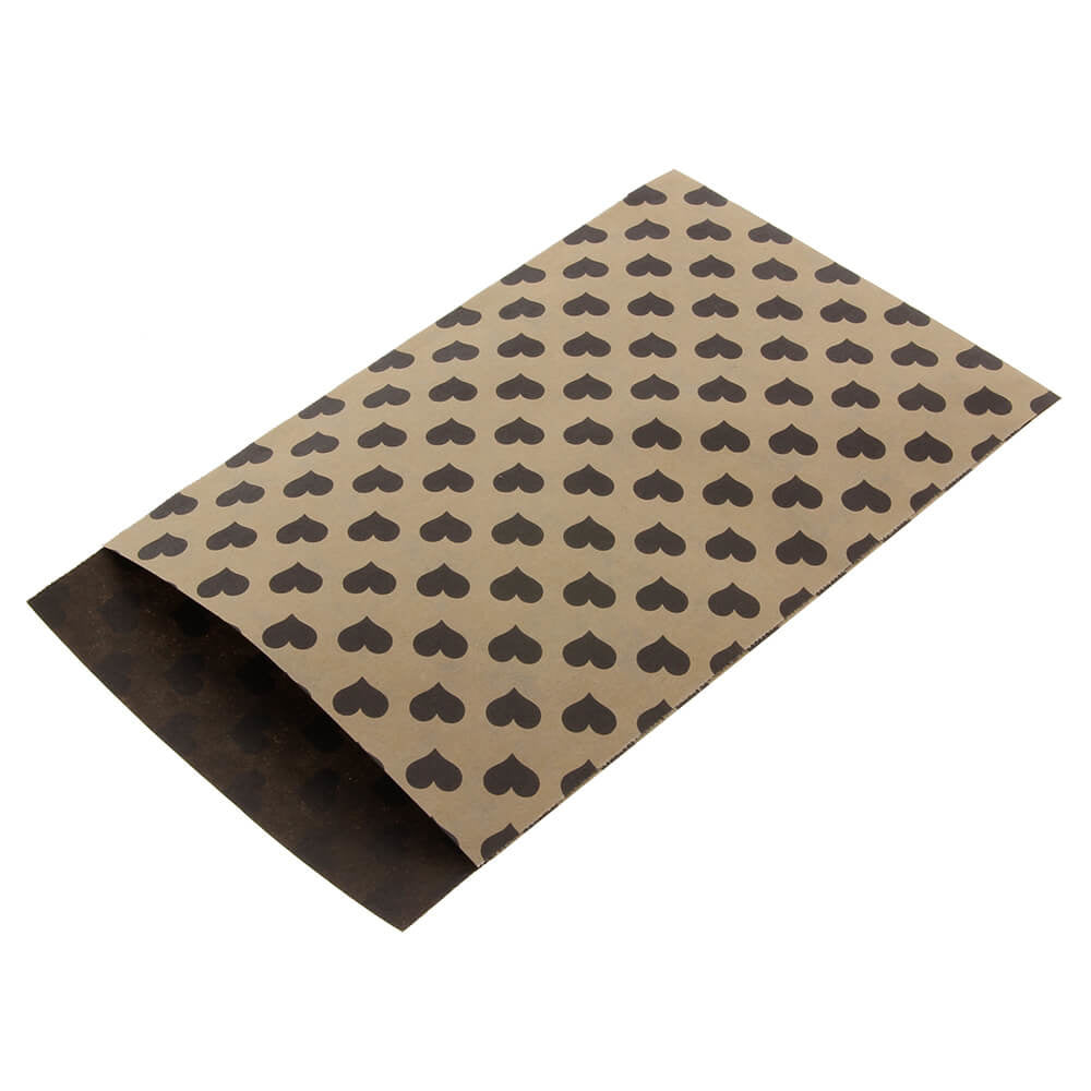200 x Papieren Zakjes Bruin met zwarte hartjes 12x19cm