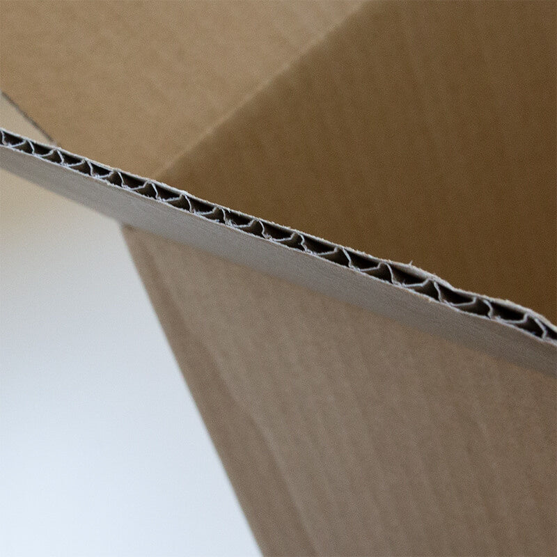 Langwerpige bruine dozen enkelgolf 620x150x150mm