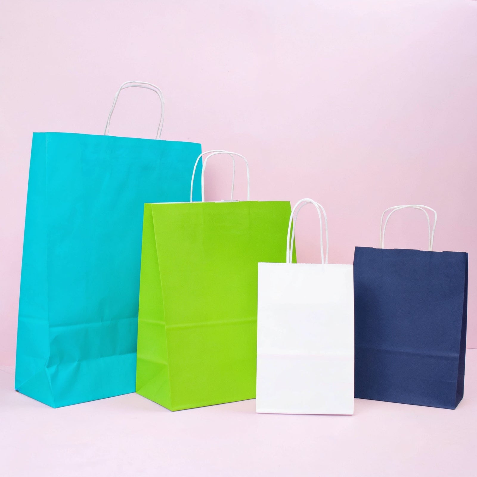 50x papieren tassen groen in diverse formaten