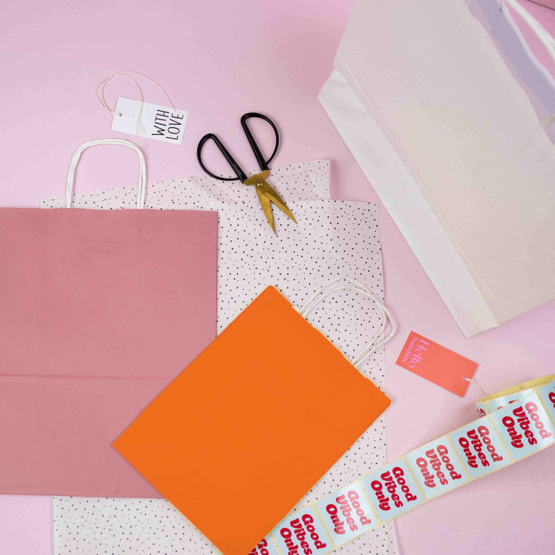 50x papieren tasjes Roze Small