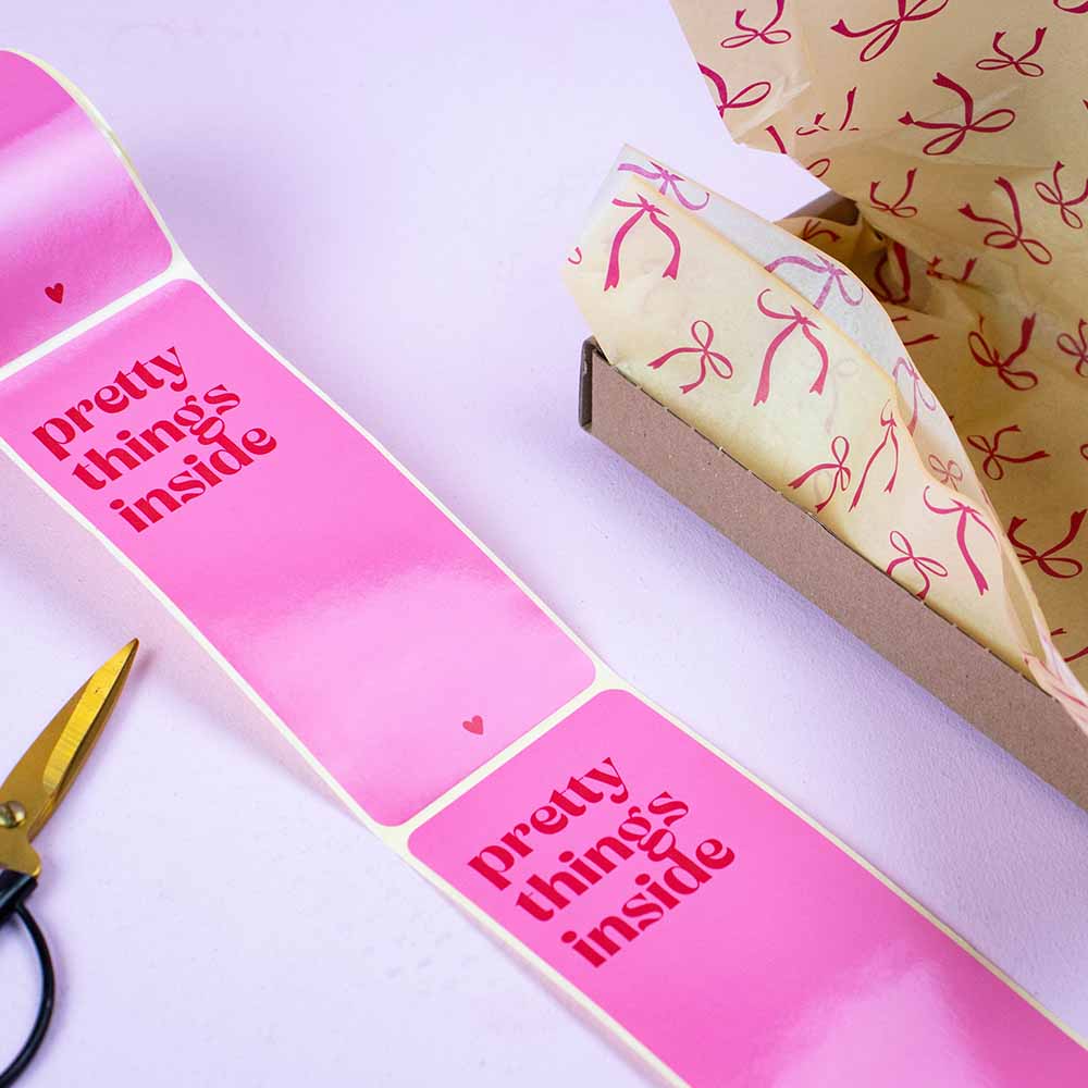 100x sluitsticker 'Pretty things inside' Roze-Rood