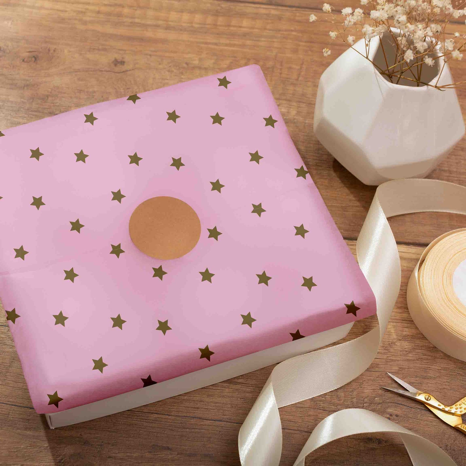 Inpakpapier Stars Gold - 50cm x 100mtr